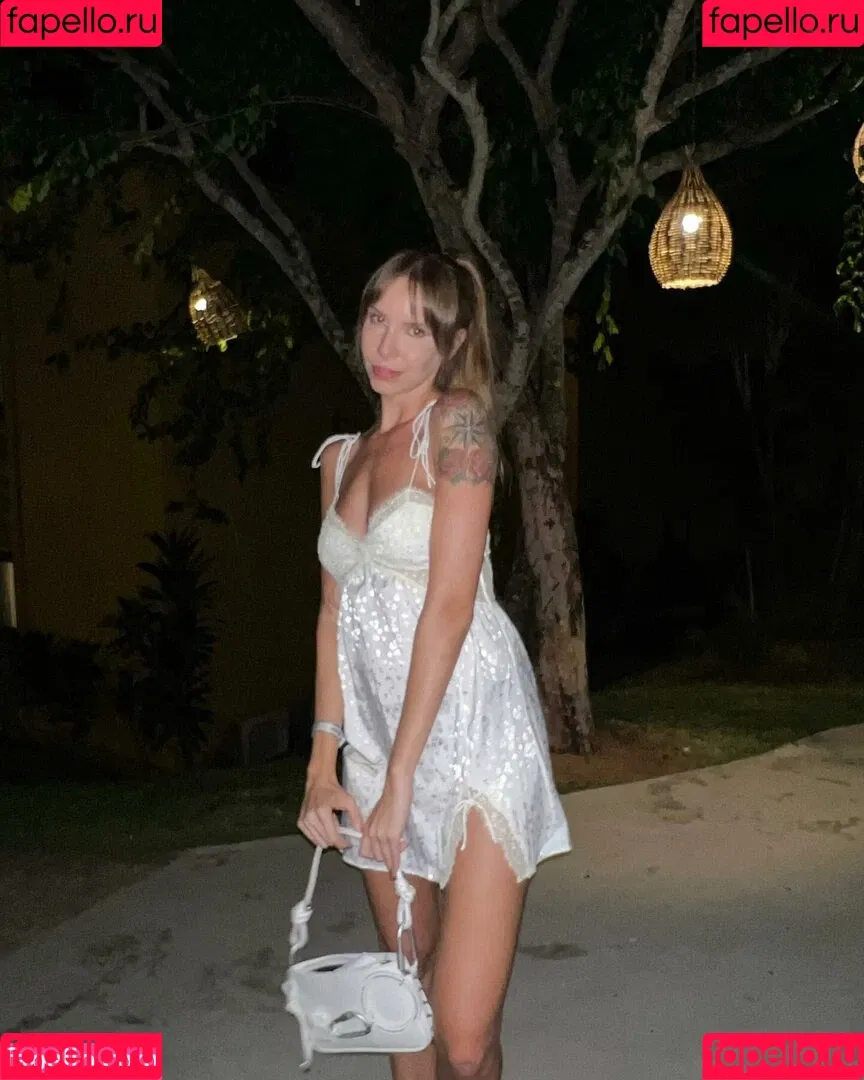 Gabbie Fadel Onlyfans Photo Gallery 