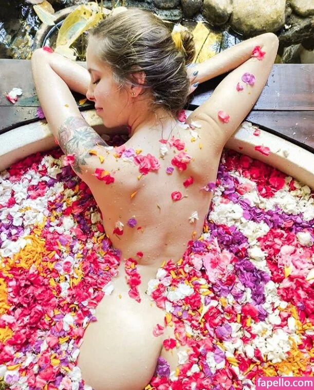 Gabbie Fadel Onlyfans Photo Gallery 