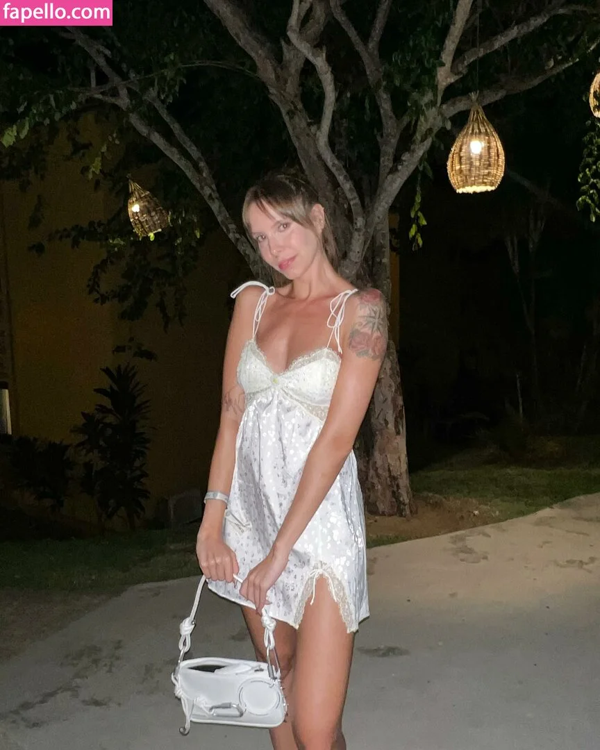 Gabbie Fadel Onlyfans Photo Gallery 