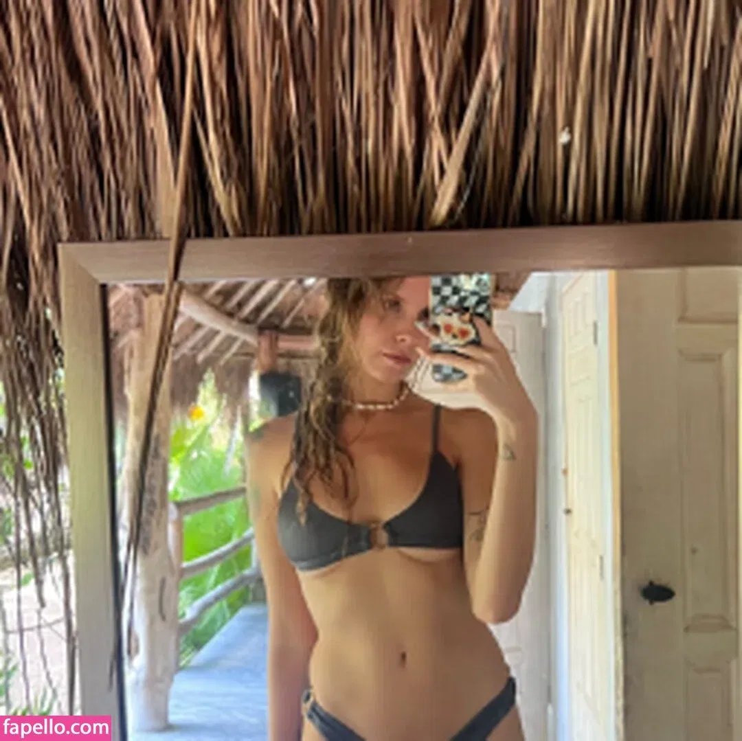 Gabbie Fadel Onlyfans Photo Gallery 