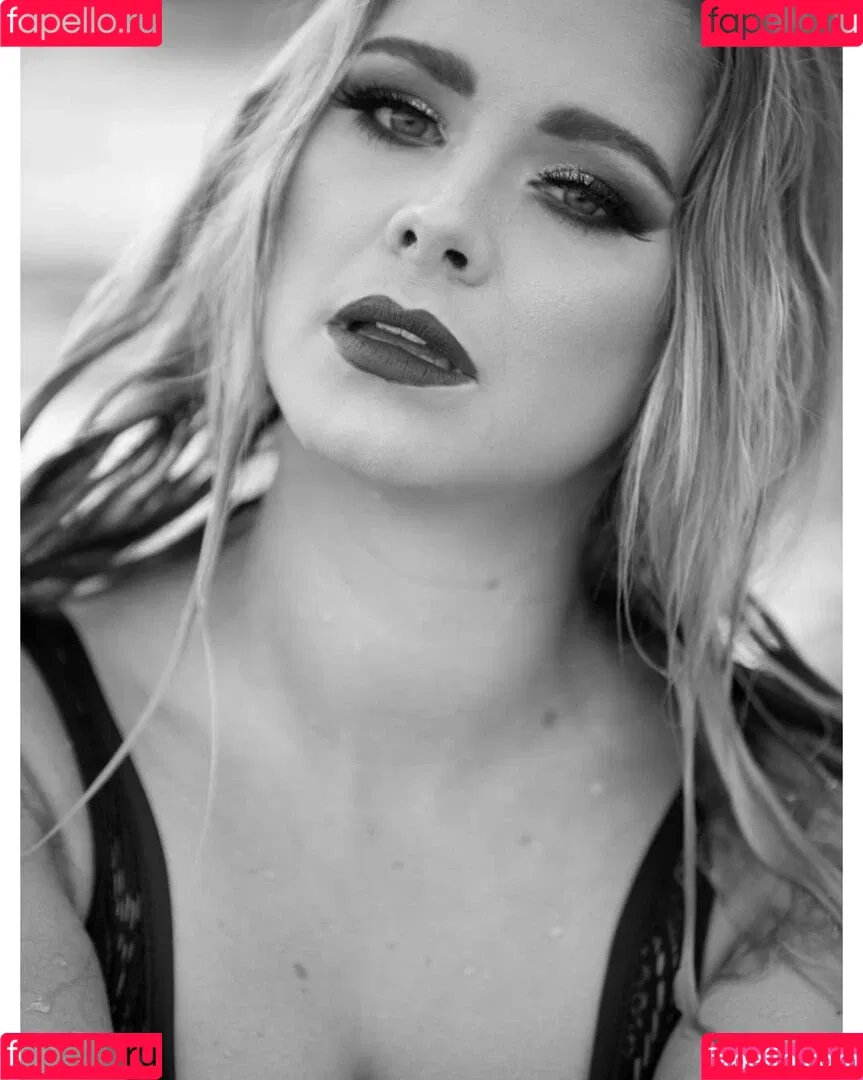 Saskia Atzerodt Onlyfans Photo Gallery 