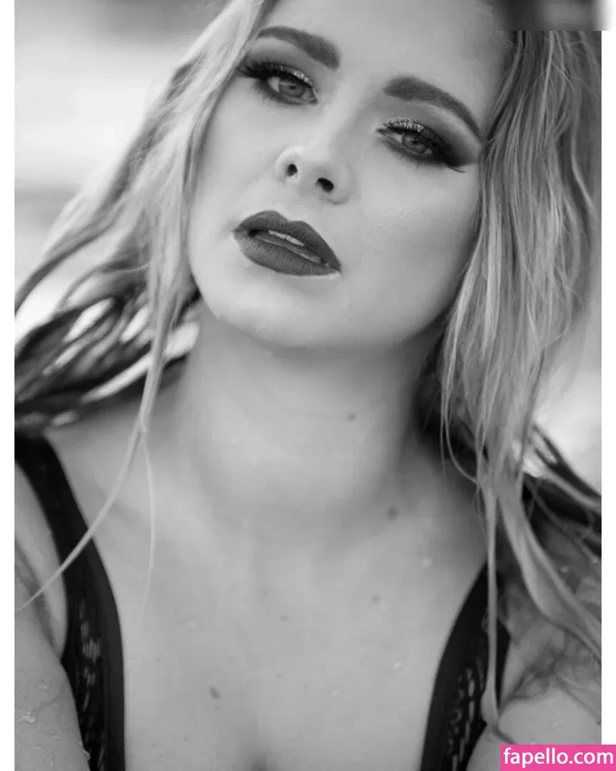 Saskia Atzerodt Onlyfans Photo Gallery 