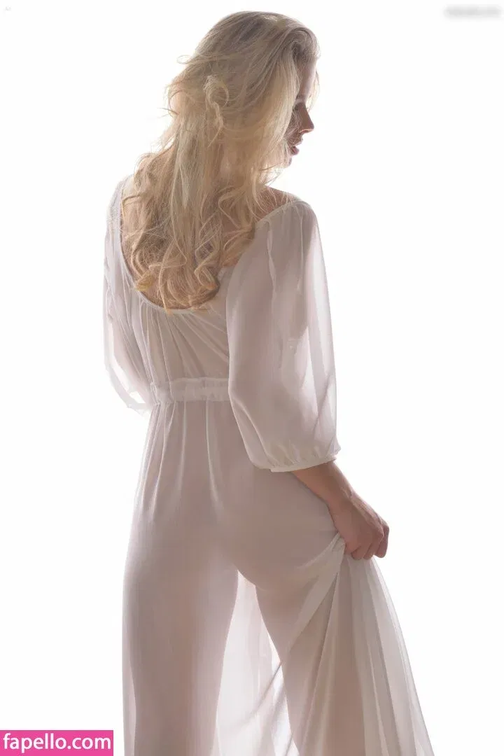 Saskia Atzerodt Onlyfans Photo Gallery 