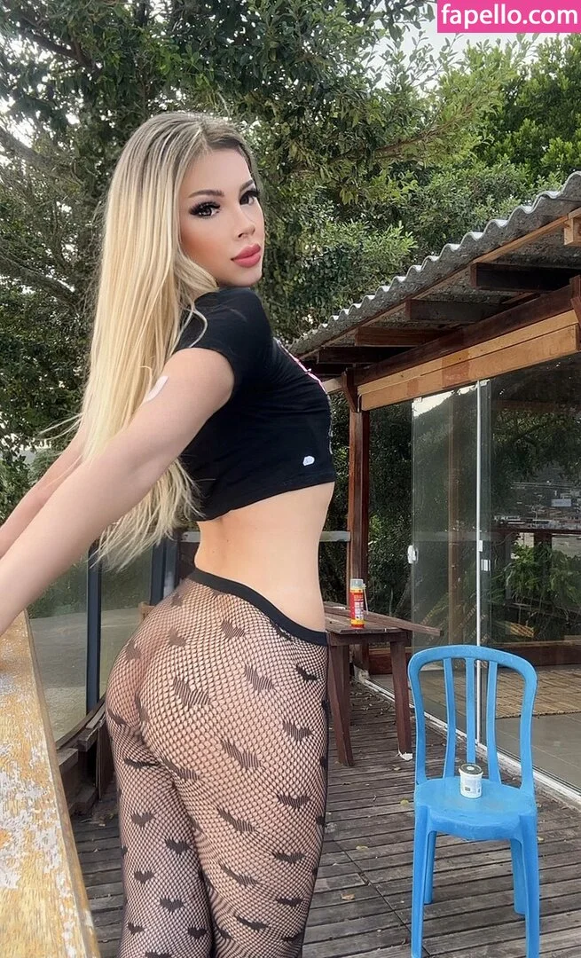 Julia Vern Onlyfans Photo Gallery 