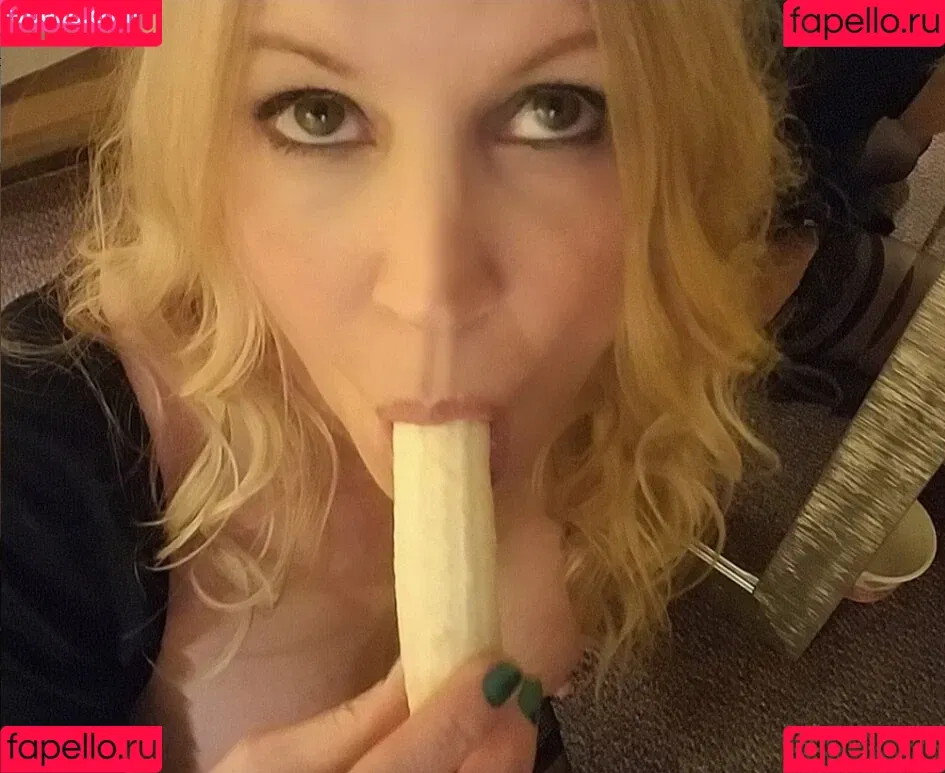 Debbie Onlyfans Photo Gallery 
