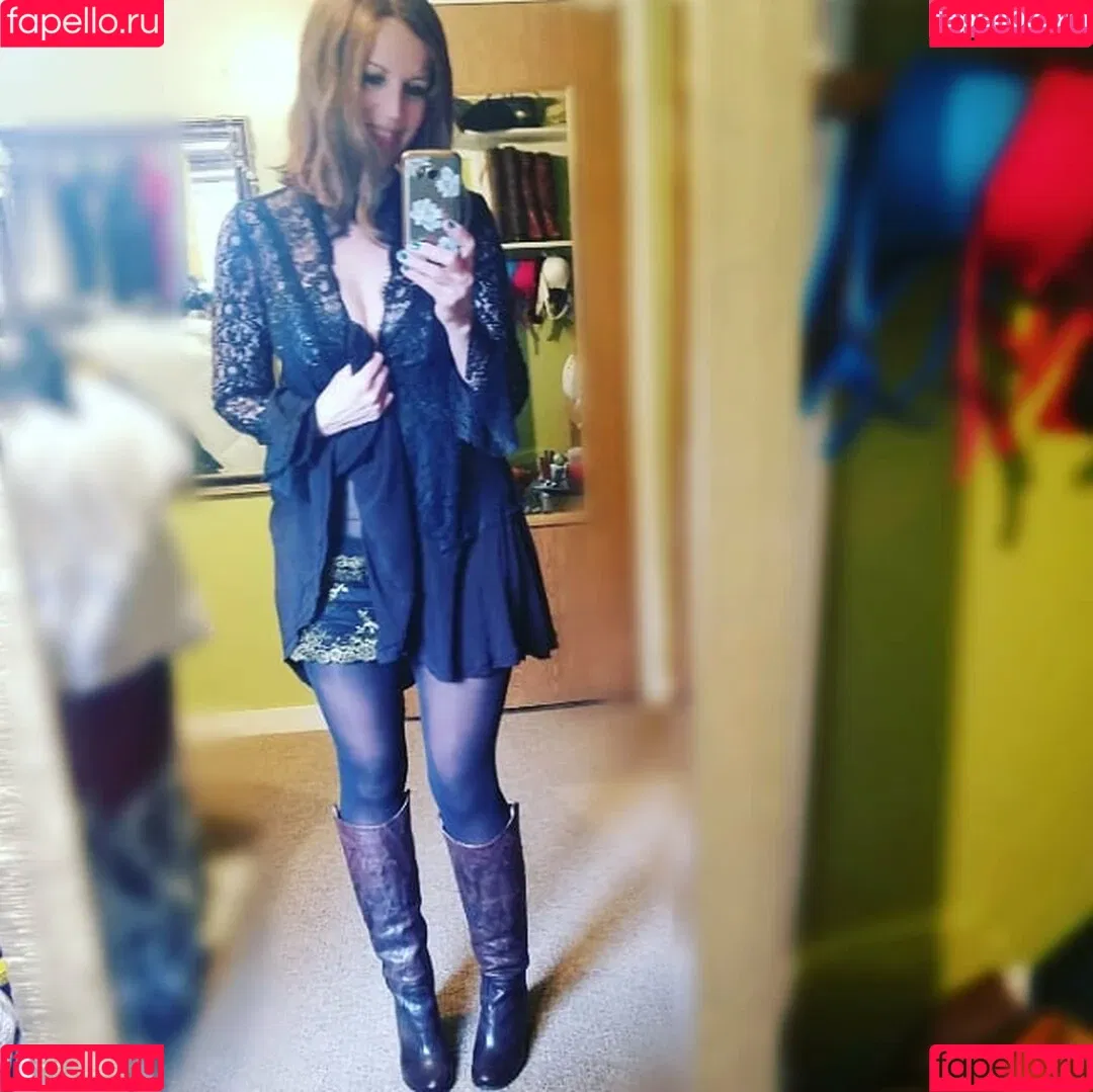 Debbie Onlyfans Photo Gallery 