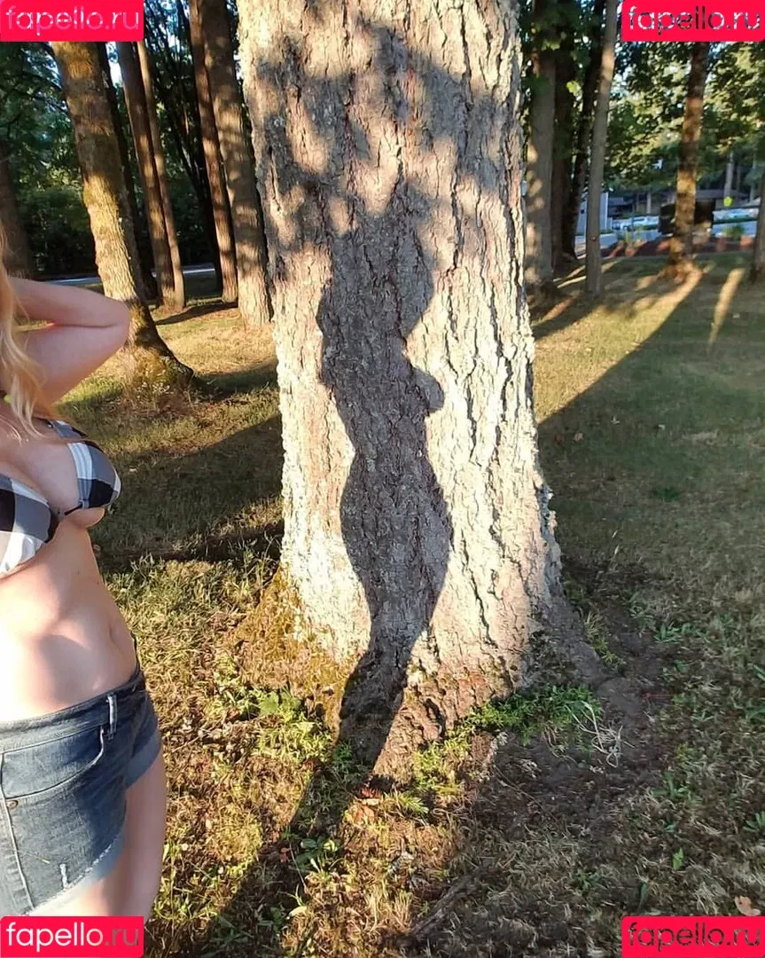 Debbie Onlyfans Photo Gallery 