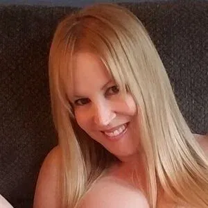 Debbie Onlyfans Photo Gallery 