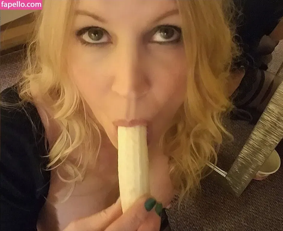 Debbie Onlyfans Photo Gallery 