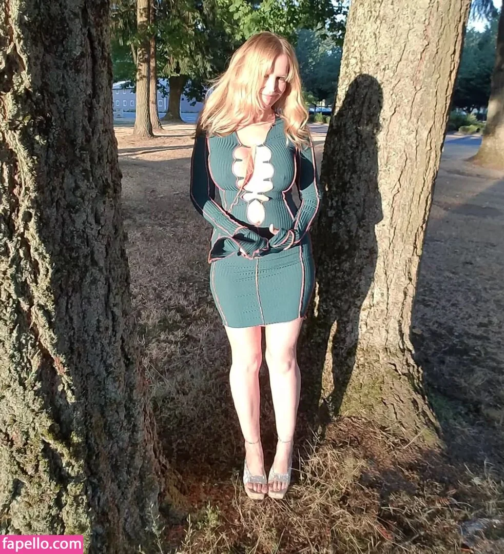 Debbie Onlyfans Photo Gallery 