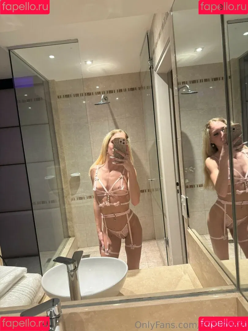 clariiquinn Onlyfans Photo Gallery 