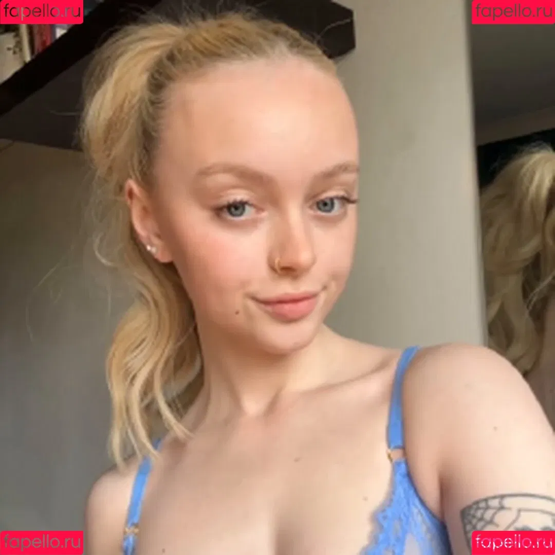 palelittlelad Onlyfans Photo Gallery 