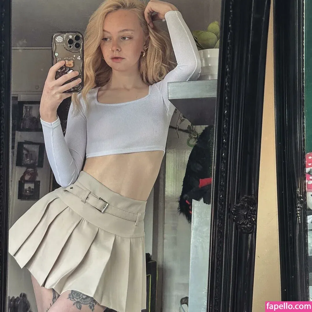 palelittlelad Onlyfans Photo Gallery 