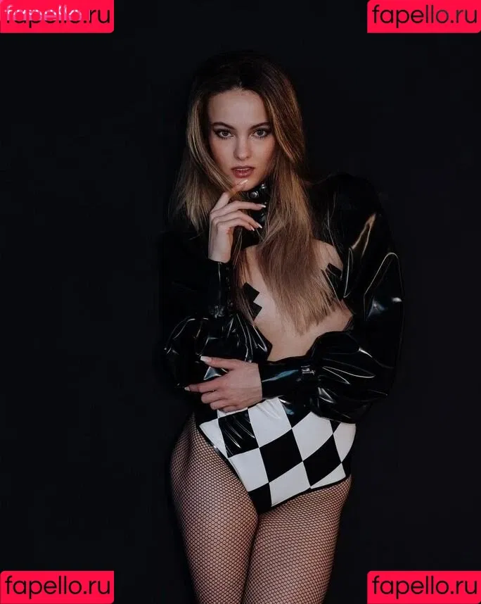 giulia.hmb Onlyfans Photo Gallery 