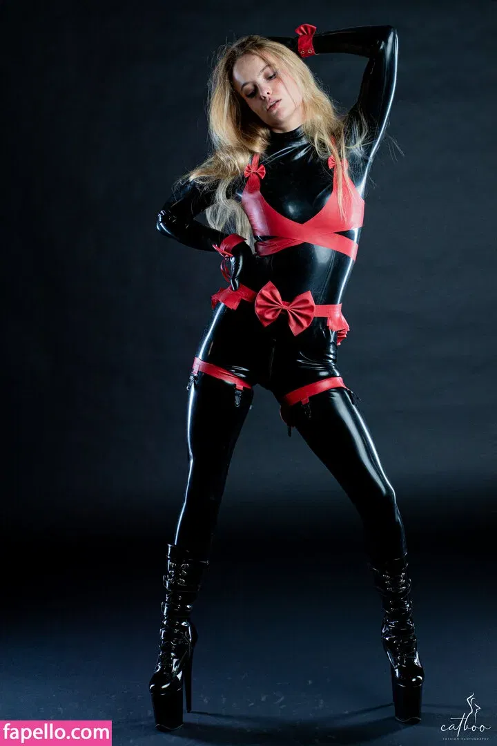 giulia.hmb Onlyfans Photo Gallery 