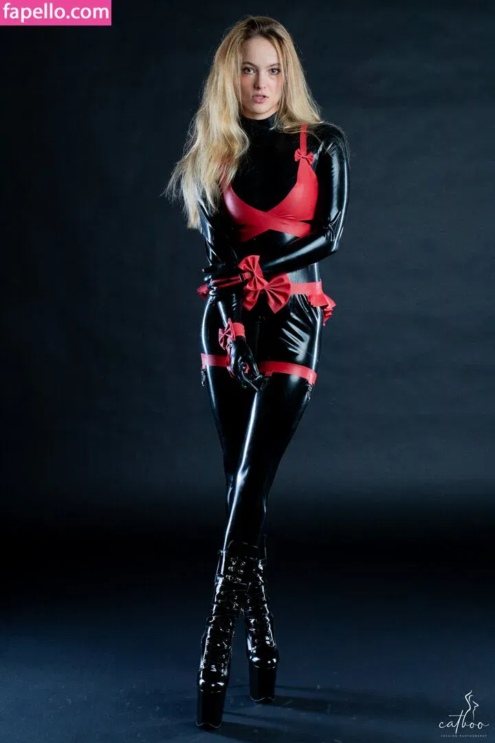 giulia.hmb Onlyfans Photo Gallery 