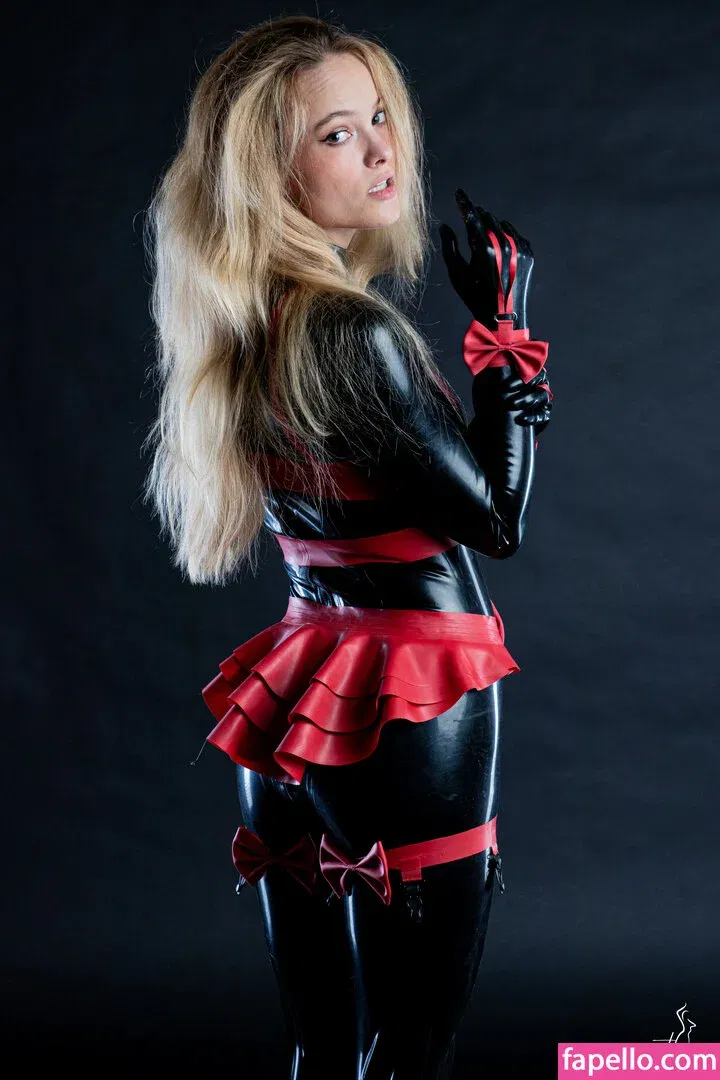 giulia.hmb Onlyfans Photo Gallery 