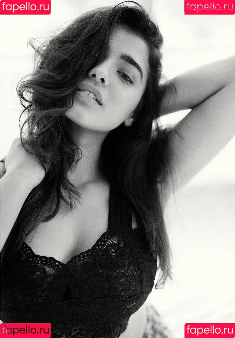 Ketika Sharma Onlyfans Photo Gallery 
