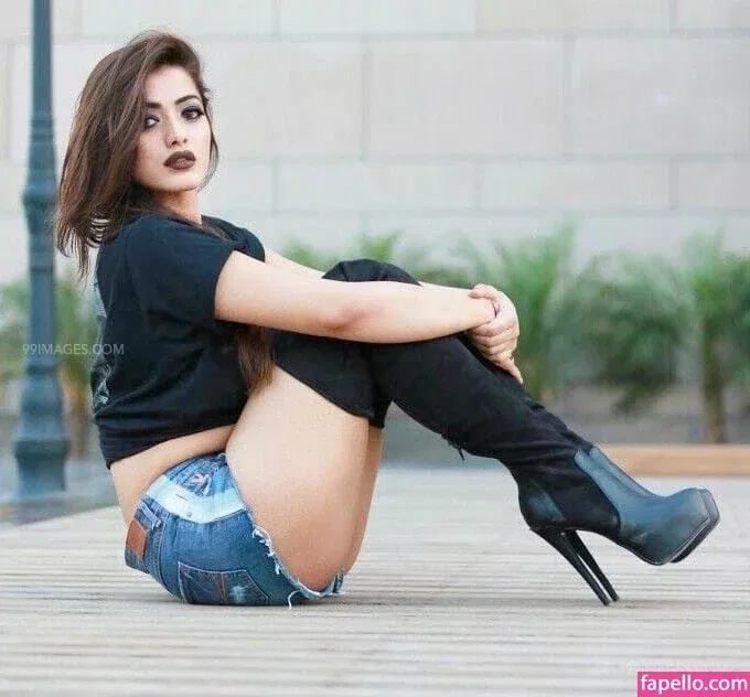 Ketika Sharma Onlyfans Photo Gallery 