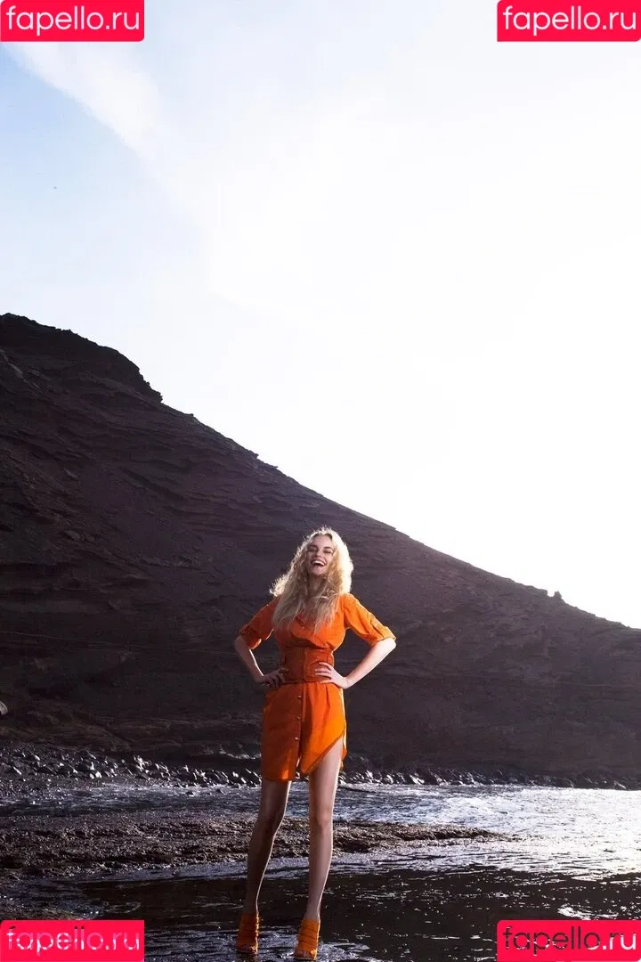 Nina Hoss Onlyfans Photo Gallery 