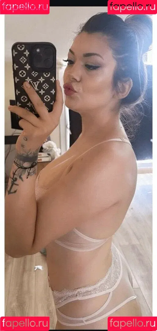 Simge Barankoğlu Onlyfans Photo Gallery 