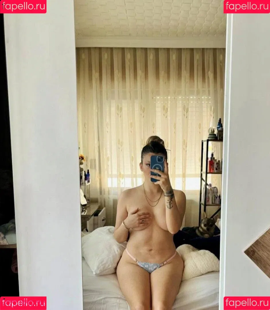 Simge Barankoğlu Onlyfans Photo Gallery 