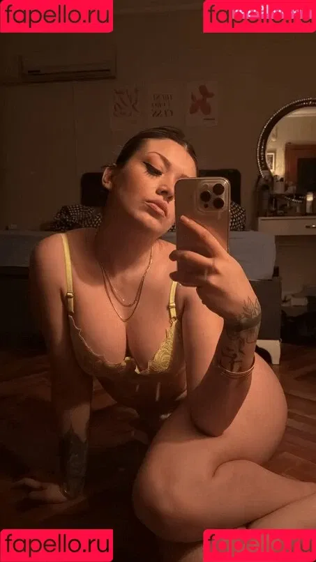 Simge Barankoğlu Onlyfans Photo Gallery 