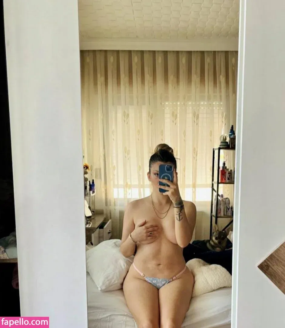 Simge Barankoğlu Onlyfans Photo Gallery 