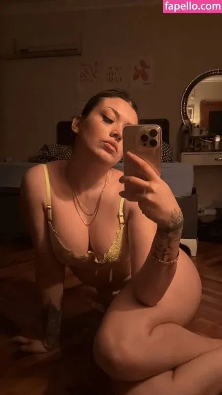 Simge Barankoğlu Onlyfans Photo Gallery 