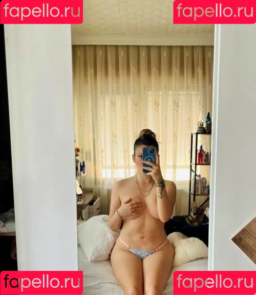 Simge Barankoğlu Onlyfans Photo Gallery 