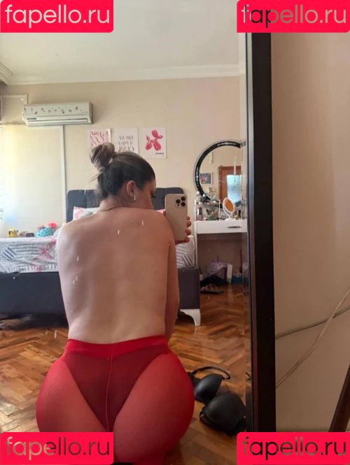 Simge Barankoğlu Onlyfans Photo Gallery 