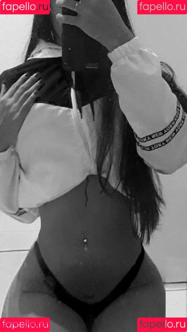 oliveiiranatt Onlyfans Photo Gallery 