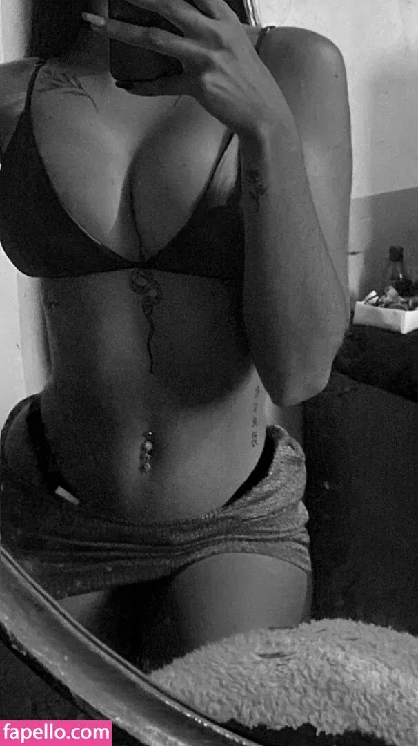 oliveiiranatt Onlyfans Photo Gallery 