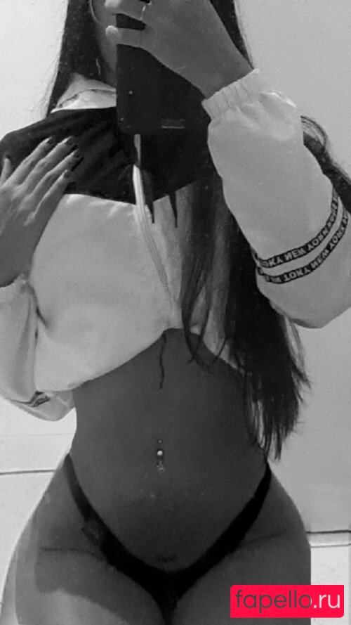 oliveiiranatt Nude Onlyfans Photo 42