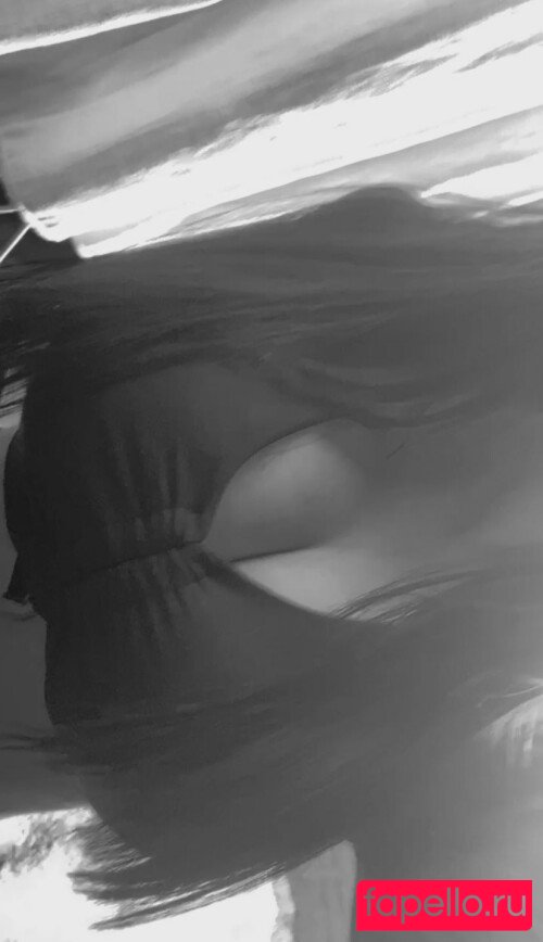 oliveiiranatt Nude Onlyfans Photo 31