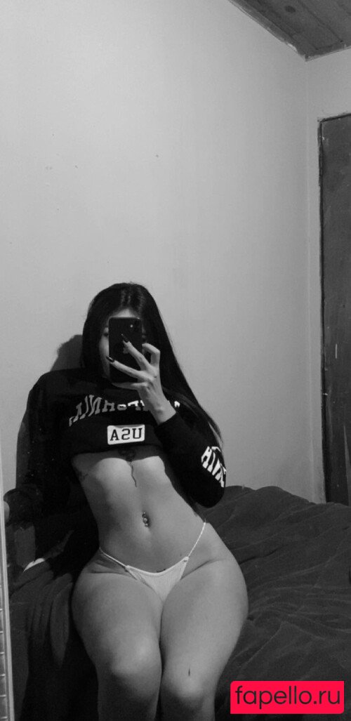 oliveiiranatt Nude Onlyfans Photo 22