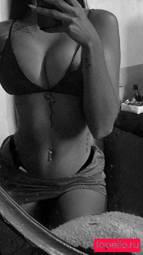 oliveiiranatt Nude Onlyfans Photo 15