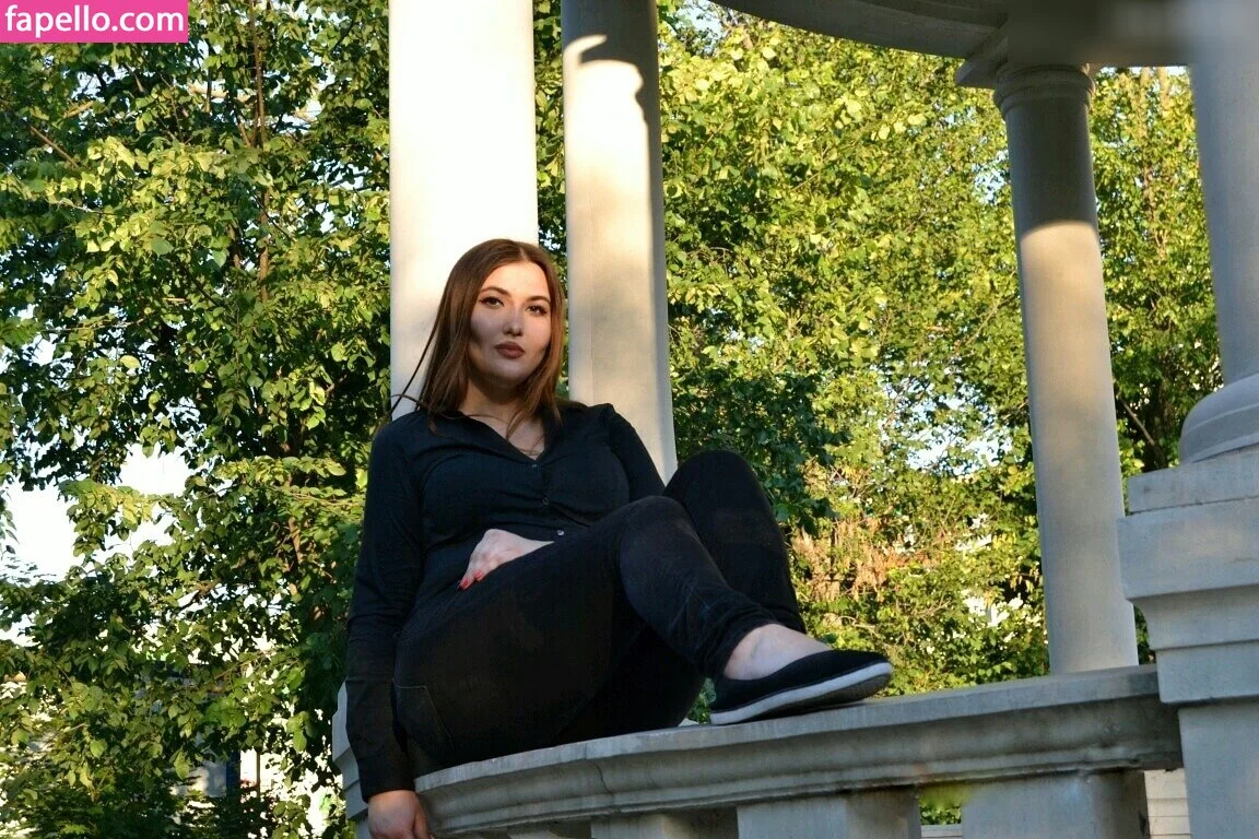 Albina Gladkikh Onlyfans Photo Gallery 