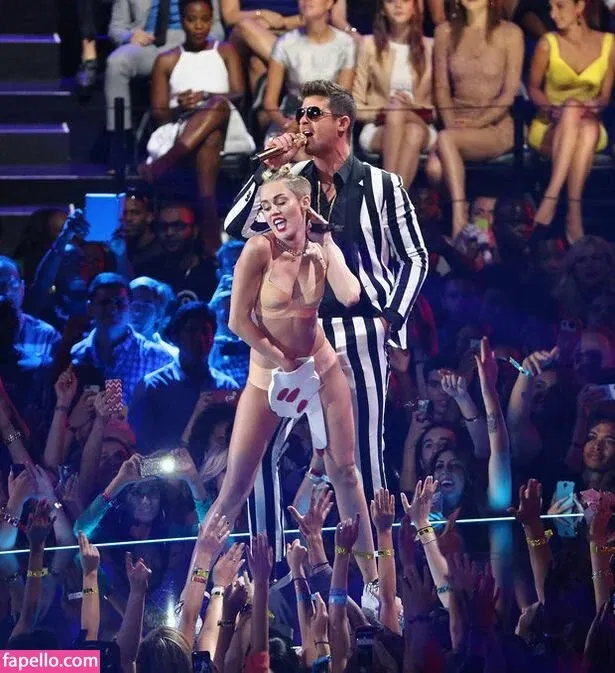 Charlotte Church Onlyfans Photo Gallery 