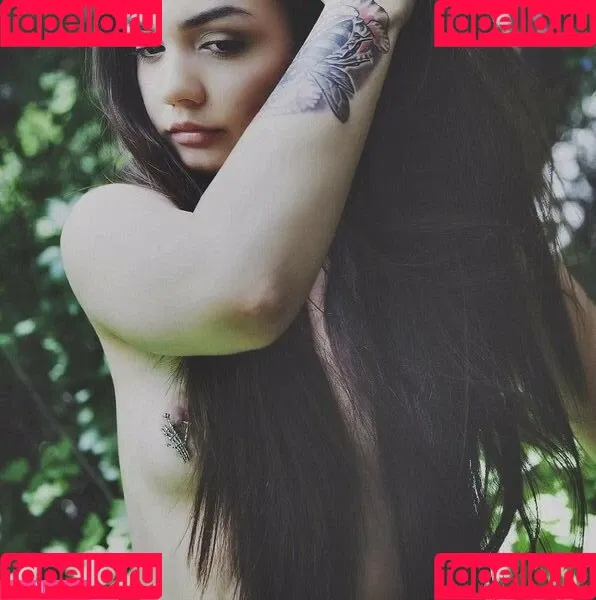 Raven Felix Onlyfans Photo Gallery 