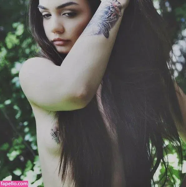 Raven Felix Onlyfans Photo Gallery 