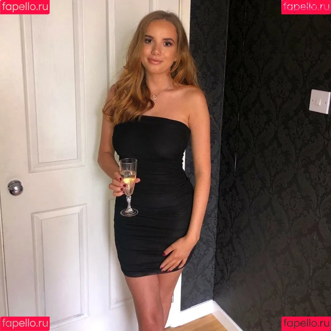 Alicia Ivatt Onlyfans Photo Gallery 
