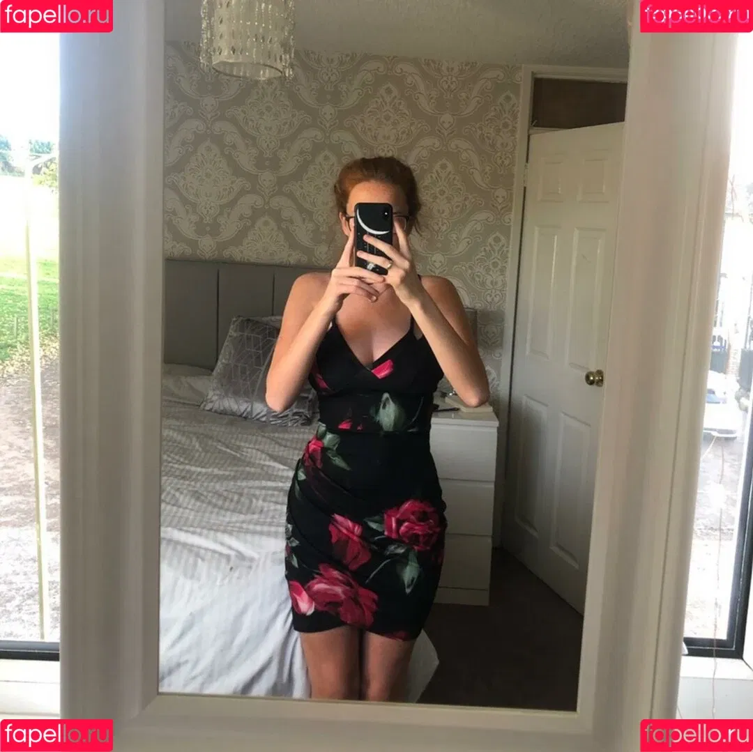 Alicia Ivatt Onlyfans Photo Gallery 