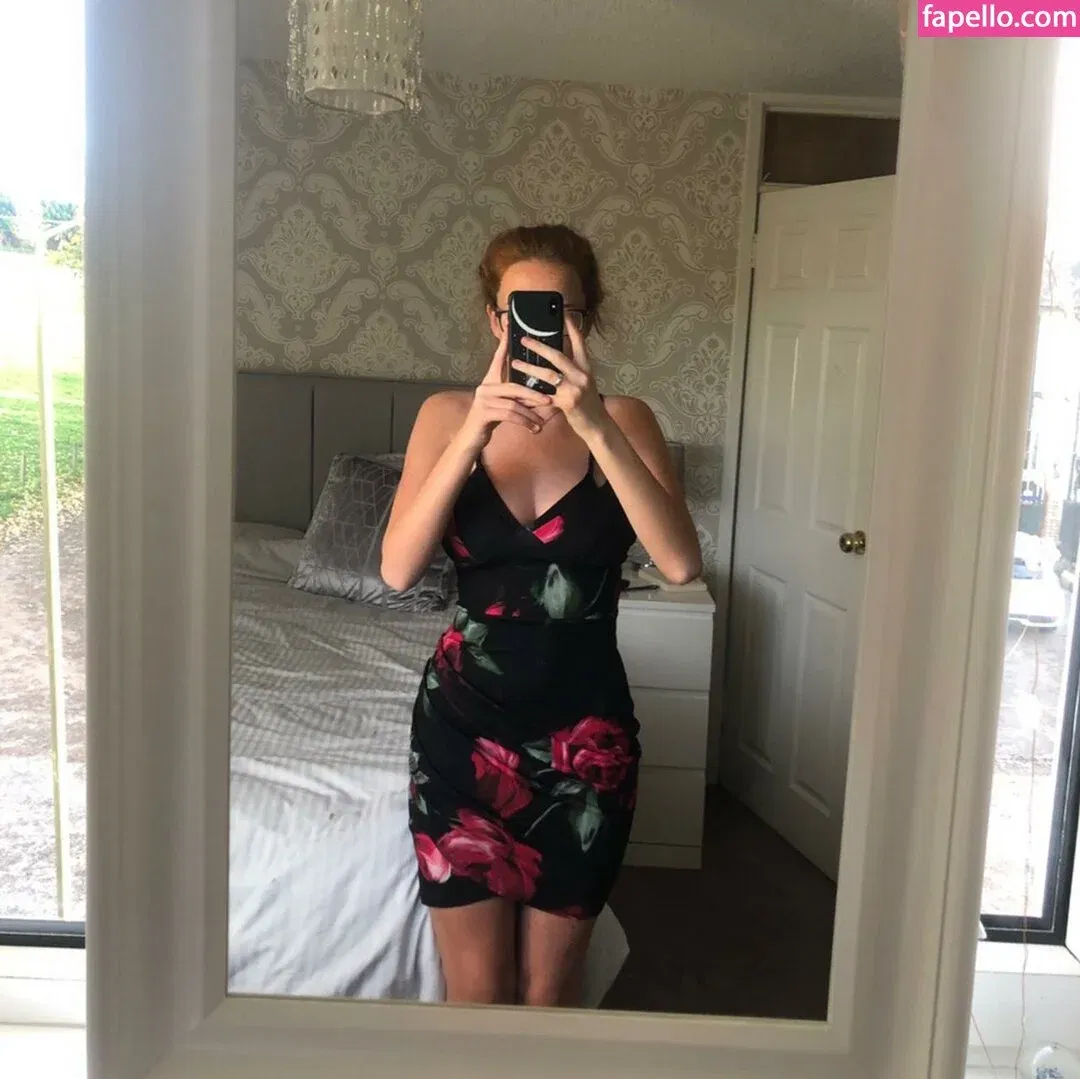 Alicia Ivatt Onlyfans Photo Gallery 