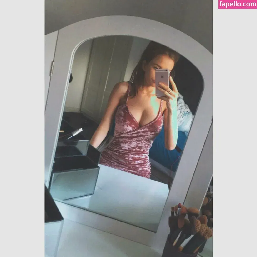 Alicia Ivatt Onlyfans Photo Gallery 