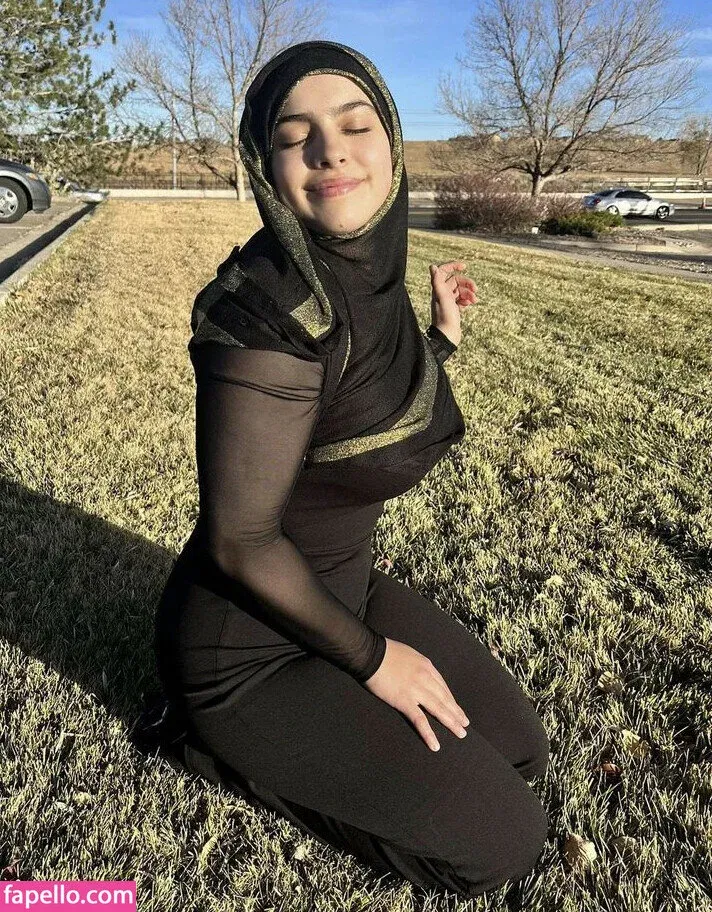 amanamalk1 Onlyfans Photo Gallery 