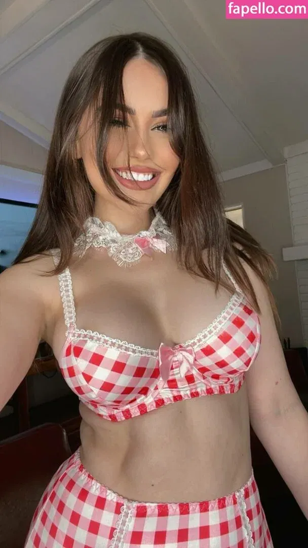 Olivia Mae Onlyfans Photo Gallery 