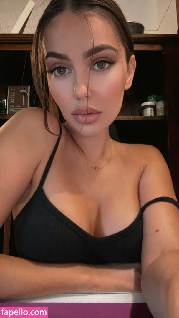 Olivia Mae Onlyfans Photo Gallery 