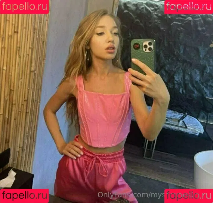 mysterious2222 Onlyfans Photo Gallery 