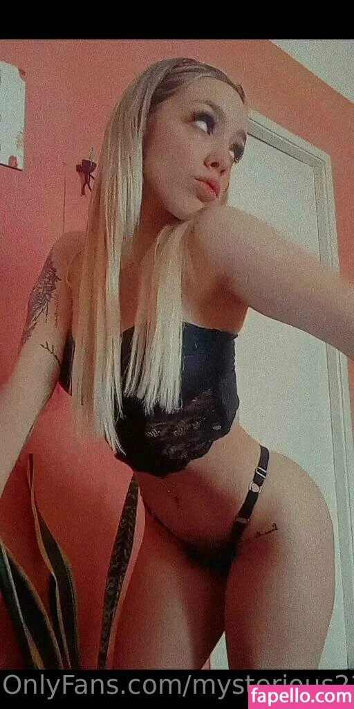 mysterious2222 Onlyfans Photo Gallery 